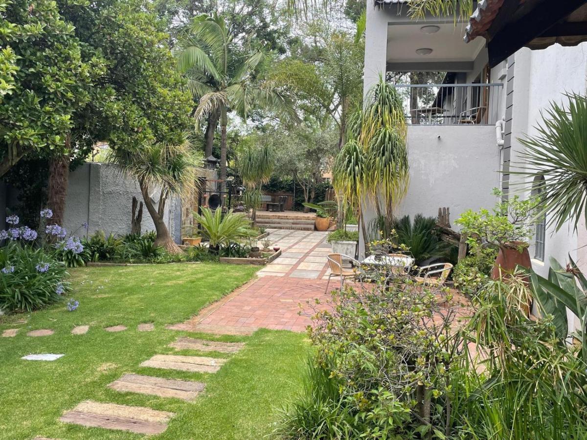 Africa Footprints Lodge Kempton Park Exteriér fotografie