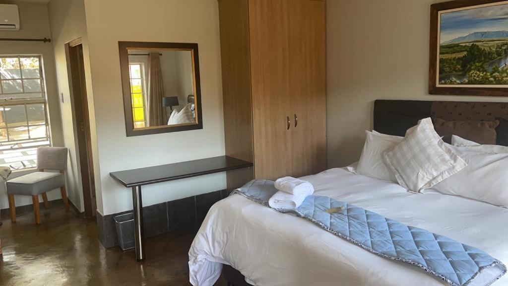 Africa Footprints Lodge Kempton Park Exteriér fotografie